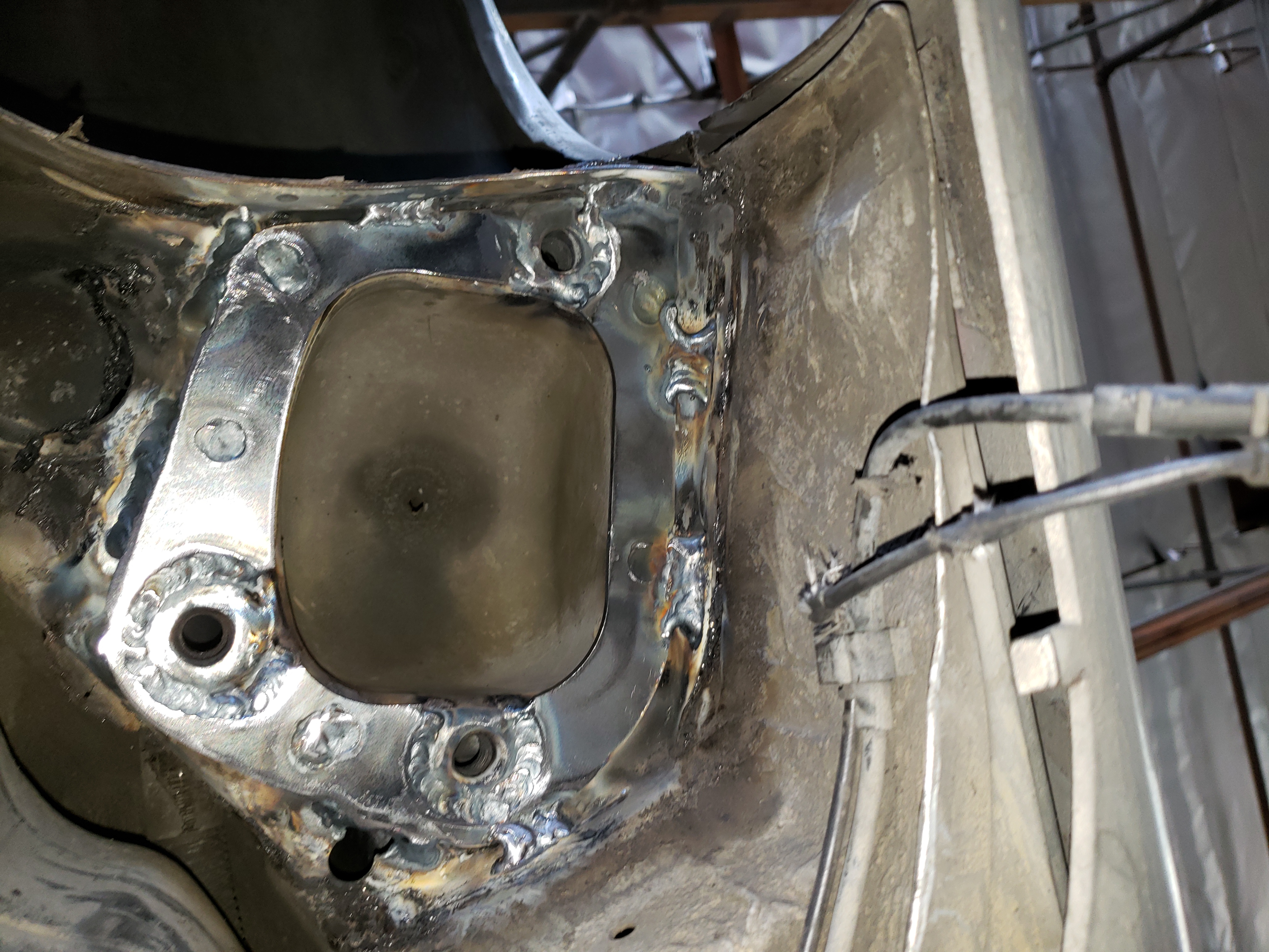 E46_rear_chassis_reinforcement_install_15.jpg