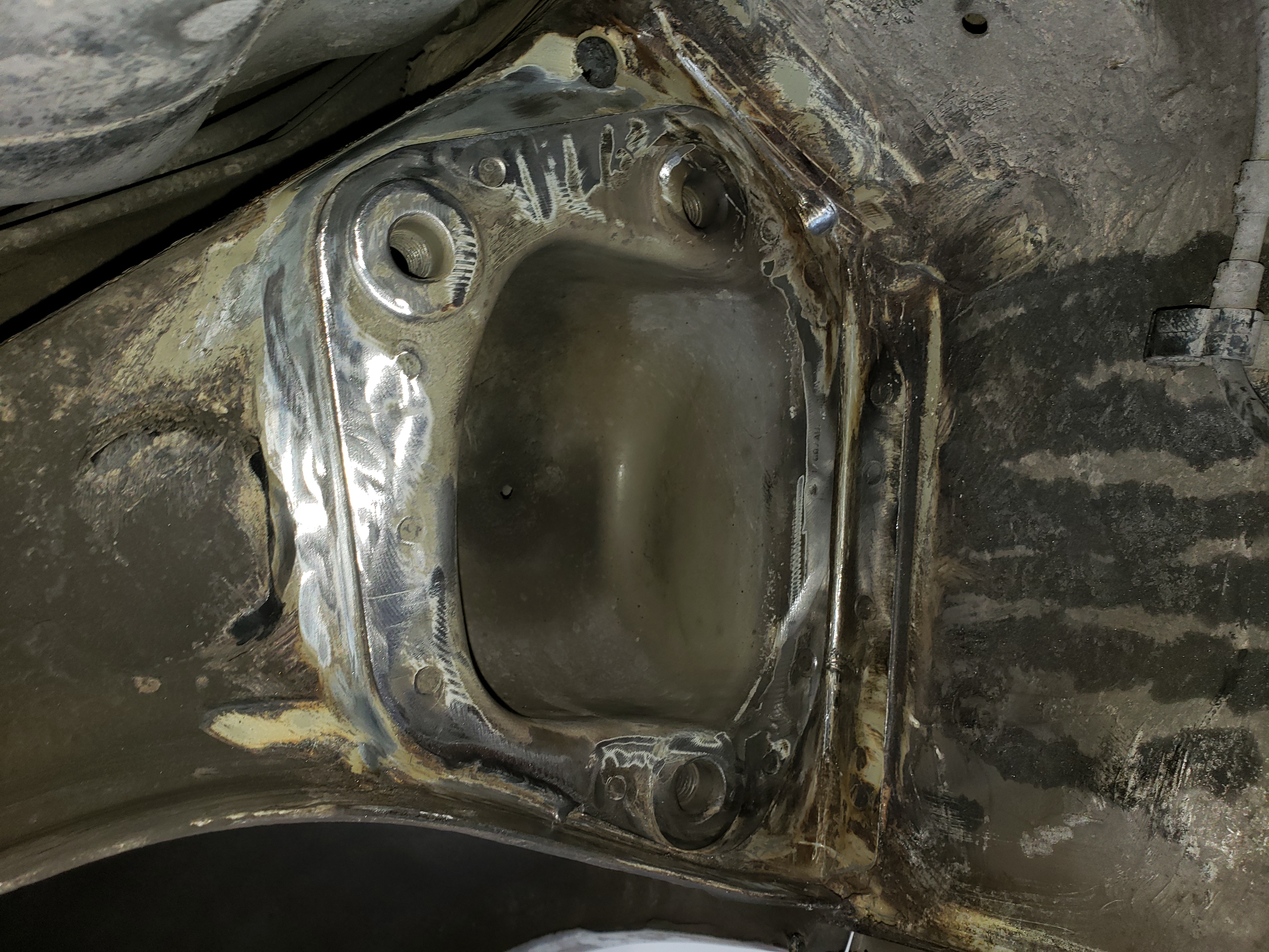 E46_rear_chassis_reinforcement_install_12.jpg